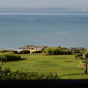 sea-club-sarafovo-apartments.primorskohotels.com/
